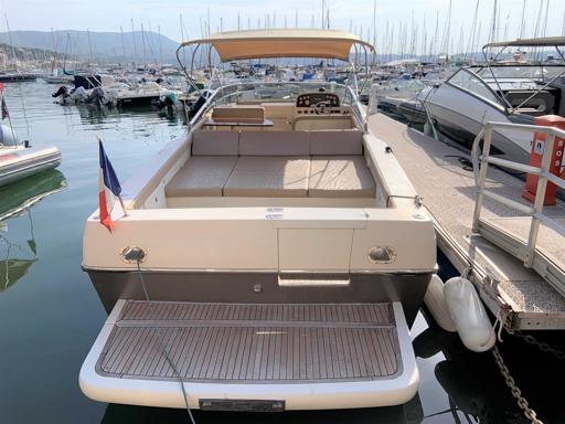 Asterie Asterie 40 Komfort- und Navigationsausstattung