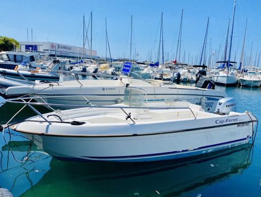 B2 Marine Cap Ferret 450 Open Características Técnicas del B2 Marine Cap Ferret 450 Open