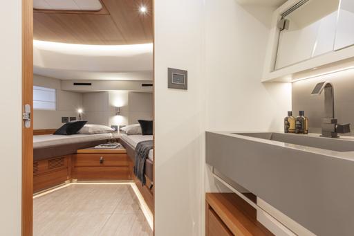 Pardo Yachts Endurance 60 Diseño de los espacios interiores