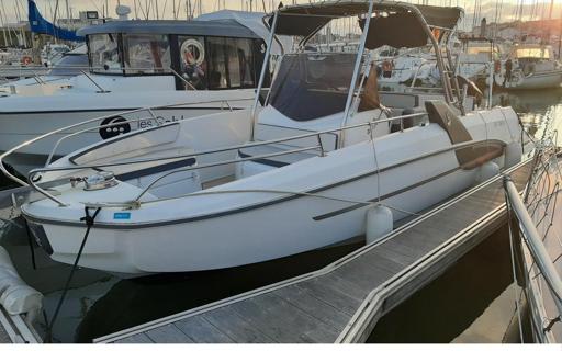 Beneteau Flyer 7.7 Esperienza utente e manovrabilità