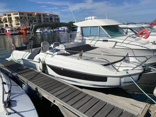 Beneteau Flyer 7.7 SUNdeck Präsentation des Beneteau Flyer 7.7 SUNdeck