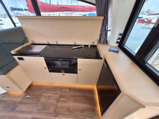 Parker Monaco 110 Fly Design und Ausstattung des Parker Monaco 110 Fly