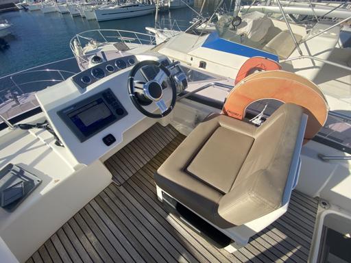 Jeanneau Prestige 400 Kreuzfahrterlebnis mit der JEANNEAU <a title="PRESTIGE 400 FLY zu verkaufen" href="/bateaux/jeanneau/prestige-400-fly">PRESTIGE 400 FLY</a>