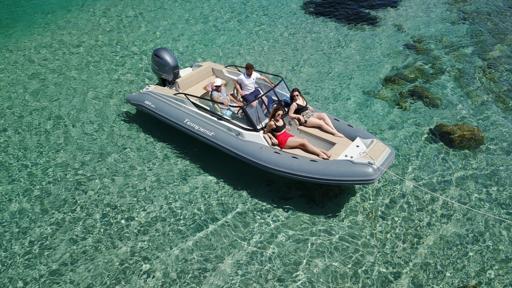 Capelli Tempest 650 BR Ein seltenes bow-rider-Design für Schlauchboote