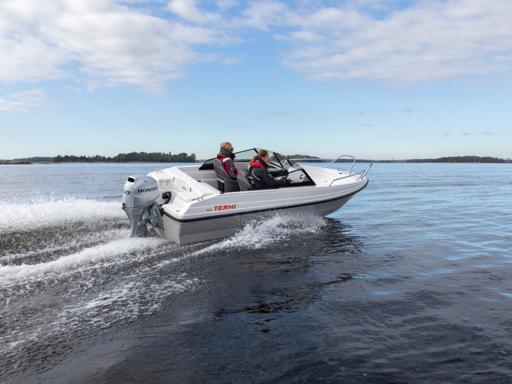 Terhi Terhi 480 Sport Standard- und Zusatz-Ausstattung