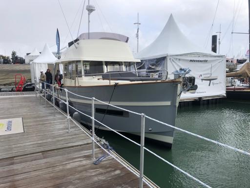 Rhea Trawler 34 Präsentation des Rhéa Trawler 34